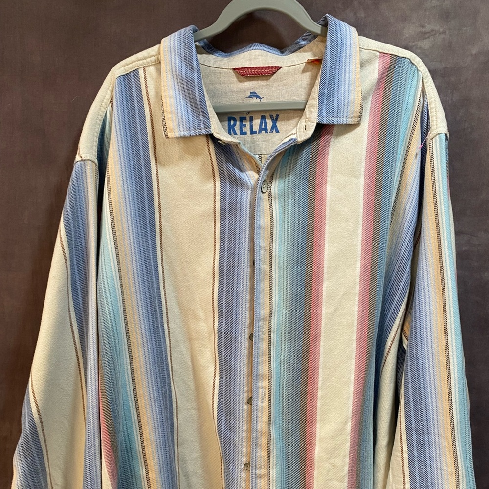 Tommy Bahama Relax fit. Perfect oversized fit. XXL